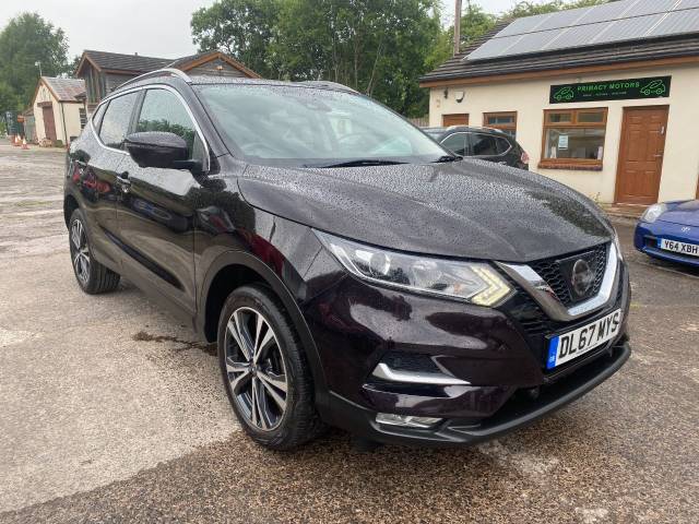 Nissan Qashqai 1.5 dCi N-Connecta 5dr Hatchback Diesel Black