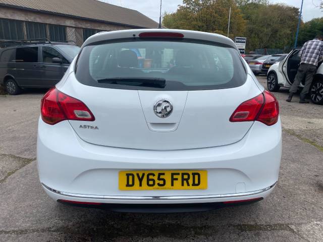 2015 Vauxhall Astra 1.6i 16V Design 5dr