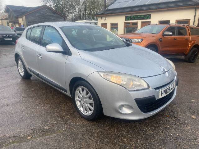 Renault Megane 1.9 dCi 130 Privilege 5dr Hatchback Diesel Silver