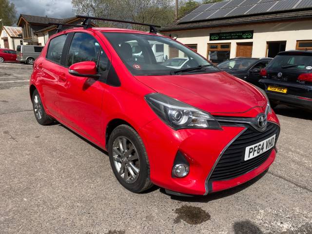 Toyota Yaris 1.0 VVT-i Icon 5dr Hatchback Petrol Red